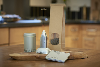 Handheld battery-operated premium Milk Frother To-Go - Aerolatte