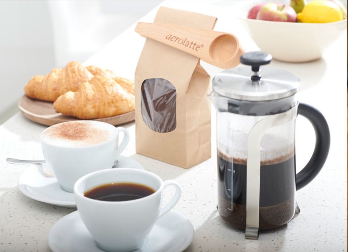 https://www.aerolatte.com/wp-content/uploads/2020/03/Lifestyle-frenchpress-coffeescoop-e1602092479561.jpg