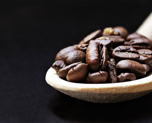 coffee-beans-on-spoon-health-benefits